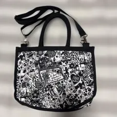 LeSportsac トートバッグ 2WAY 白黒 ラブレター柄 ショルダーのサムネイル