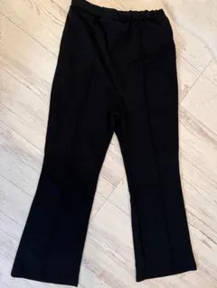 マタニティ　ブラック　フレアパンツ