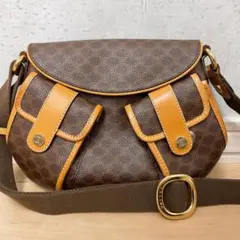 Item thumbnail for item 3a7a7fa7-cf49-4c5a-aeb9-8690f03b16b2