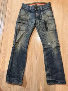 EDWIN ダメージ加工ストレートデニム W32