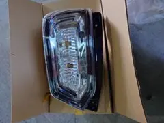 Item thumbnail for item f8b510c3-8f71-4efa-805e-dae8e9015a07