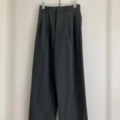 UNIQLOグレーパンツ