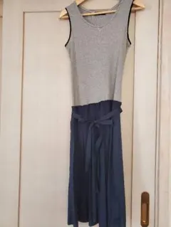 ノースリーブロングワンピース