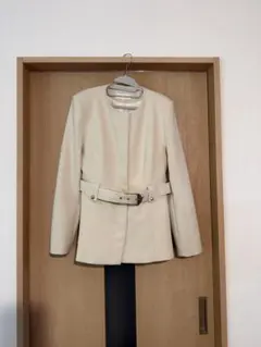 ZARA ノーカラージャケット　アイボリーのサムネイル