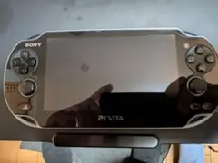 PS Vita PCH-1100 8GBメモリーカード ソフト付き、初期化済み