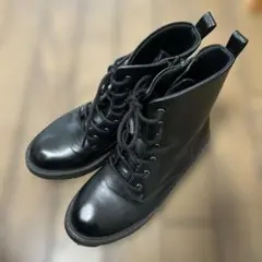 美品！GU編み上げブーツ22センチ