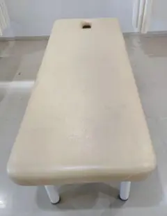 高田製作所・施術用ベッド