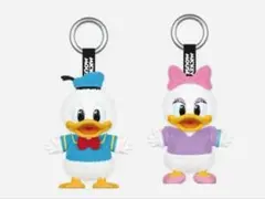 ポップマート ディズニー　ドナルド　デイジー 2点セット