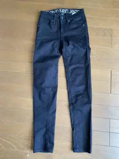 美品　カルバンクライン　ブラックデニムパンツ