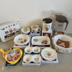 【12点セット】アンパンマン 食器セット　すかいらーくグループ