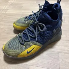 Item thumbnail for item 3e1e06b9-6d16-443b-9b6c-74e910893d10