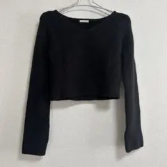 GU ブラック Vネック クロップドセーター 長袖