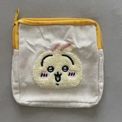 ちいかわ もこもこポーチ　うさぎ