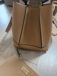 ジャンニノターロ　ブラウン バケットバッグ ポーチ付き