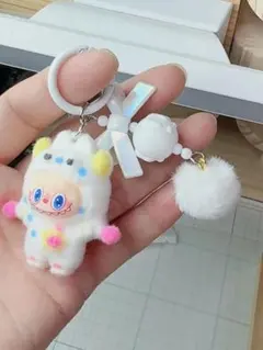 キーホルダー　ラブブ　Labubu