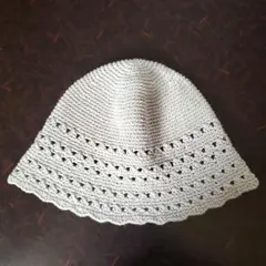 クロシェハット　クラッシャーハット　ニット帽　ライトグレー　透かし模様