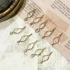 Item thumbnail for item ee7511b4-53b7-4203-a0b4-44450f258b1c