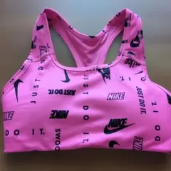 Nike ピンク スポーツブラ ロゴプリント