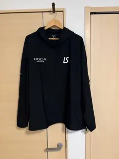 Item thumbnail for item 39017c4a-c0c2-4593-965c-dc20eb811f43