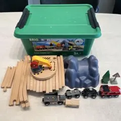 美品☆ブリオ　BRIO☆カーゴトンネル8の字セット　33913 ボーネルンド