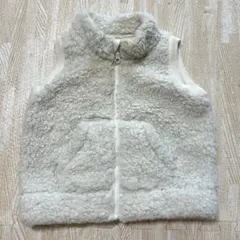 ユニクロ　ベビー　ボアベスト　90cm 白