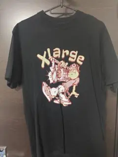 XLARGE ブラック Tシャツ グラフィックプリント