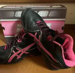 ASICS バスケットボールシューズ ブラック/ピンク