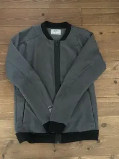 2025年最新】オークリージャンパーの人気アイテム - メルカリ