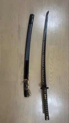 武具　刀装具　日本刀　模造刀 居合刀 黒龍 手鍛造打 鋼刀 冷兵器 贈り物 武具 刀装具 日本刀 模造刀 居合刀 黒龍 手鍛造打 鋼刀 冷兵器 贈り物