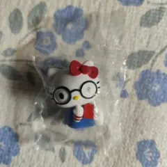 めがねっこちゃんフィギュア　ハローキティ