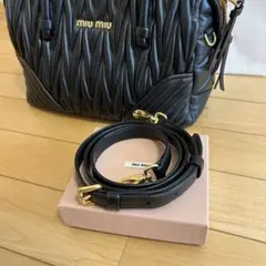 miumiu ショルダーバッグ