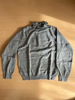 【値下げしました】earth タートルリブニット　フリル