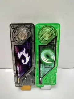 仮面ライダーw dxサイクロン ＆ ジョーカー メモリ dxガイアメモリ