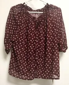 エ*ン様 ★最終お値下げ★【crisp】花柄シアーブラウス　ボールドのサムネイル