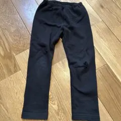 UNIQLO 裏起毛パンツ ブラック 110サイズ 膝に穴あり