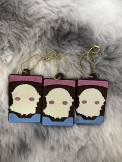 ちいかわキャラパキキーホルダーラッコ 3個セット