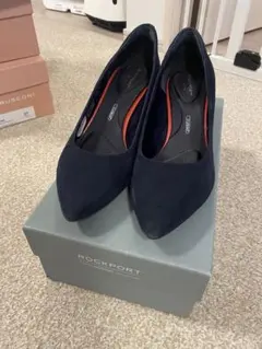 Rockport ネイビーパンプス スエード