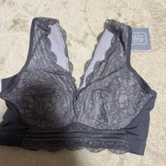 Item thumbnail for item 94fe9af7-fa2f-43fa-9eef-18c14e64f59c