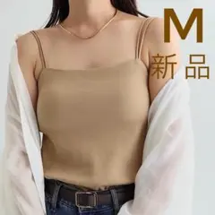 新品未使用 【and Me】 カップ付き　 バックオープンキャミソールのサムネイル