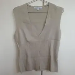 UNTITLED ノースリーブ　リブニット