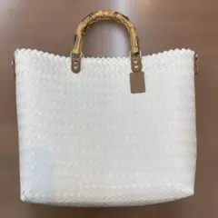 新品未使用　TOhRCH（トーチ） ホワイト バスケットウィーブ かごバッグ