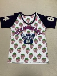 苺　ストロベリー柄 半袖Tシャツのサムネイル