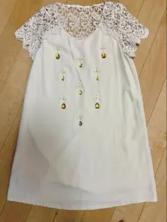 MIIAワンピース　レース　ビジューつきのサムネイル