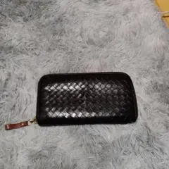 ボッテガヴェネタのダークブラウン 編み込みレザー長財布
