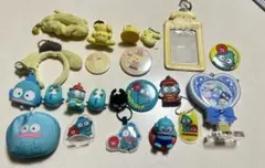 ハンギョドン、ポムポムプリンのグッズセットです。