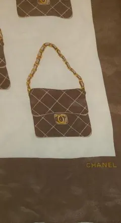 お値下げ‼️CHANEL♥️マトラッセ柄バッグモチーフスカーフ♥️正規品♥️のサムネイル