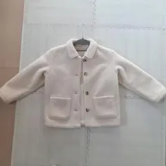 ユニクロ130サイズ白ボアコート