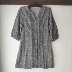 小花柄ブラウン＆紫、五分袖チュニックのサムネイル