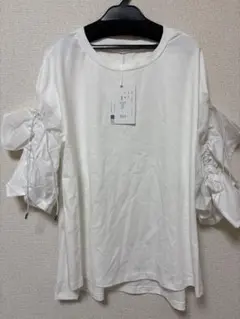新品　今季　レルビエ　doudou ギャザースリーブプルオーバー Tシャツ　白のサムネイル