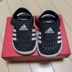 adidas ベビーサンダル 13cm